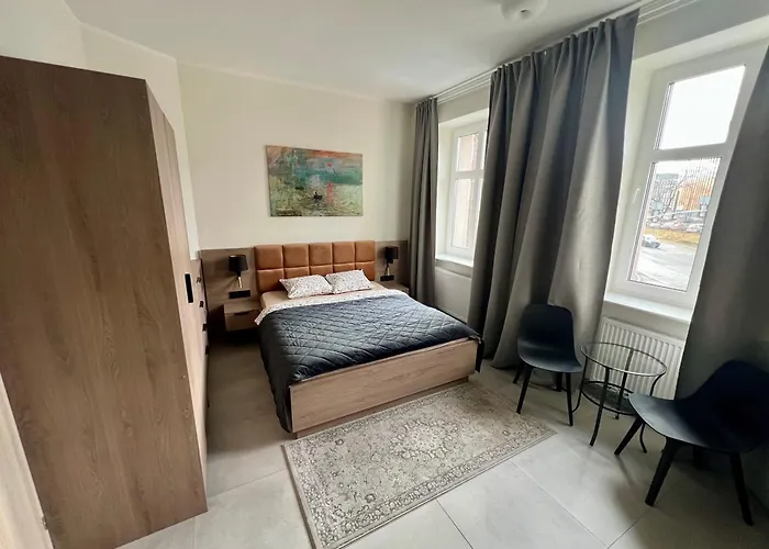 Aparthotel Centrum Wroclawska 13 3*